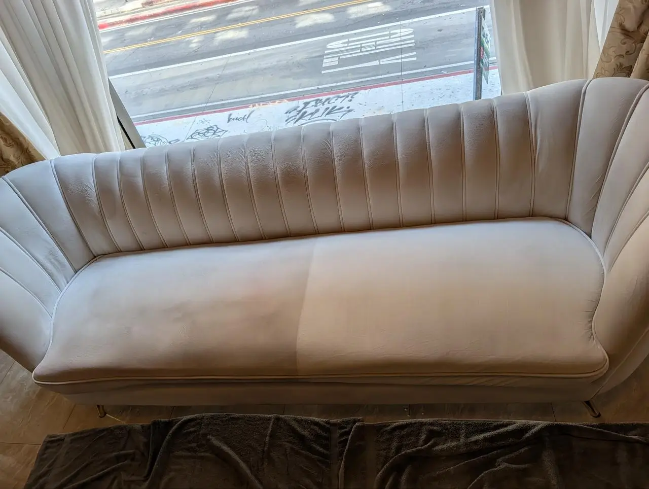 Bridal Showroom Upholstery Cleaning in Beverly Hills: A Little Part of Every “I Do”
